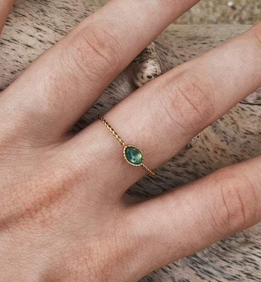 'Siren' Emerald Gem Fine Twist Stacking Ring