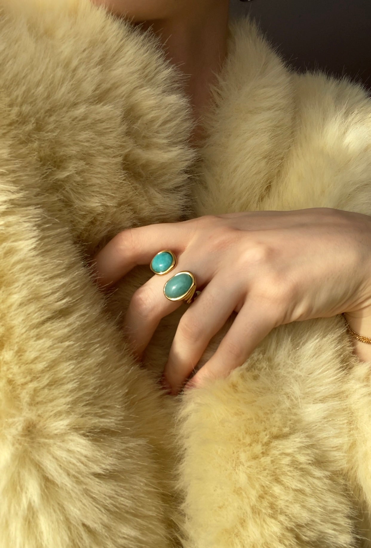 Cleef Gemstone Ring