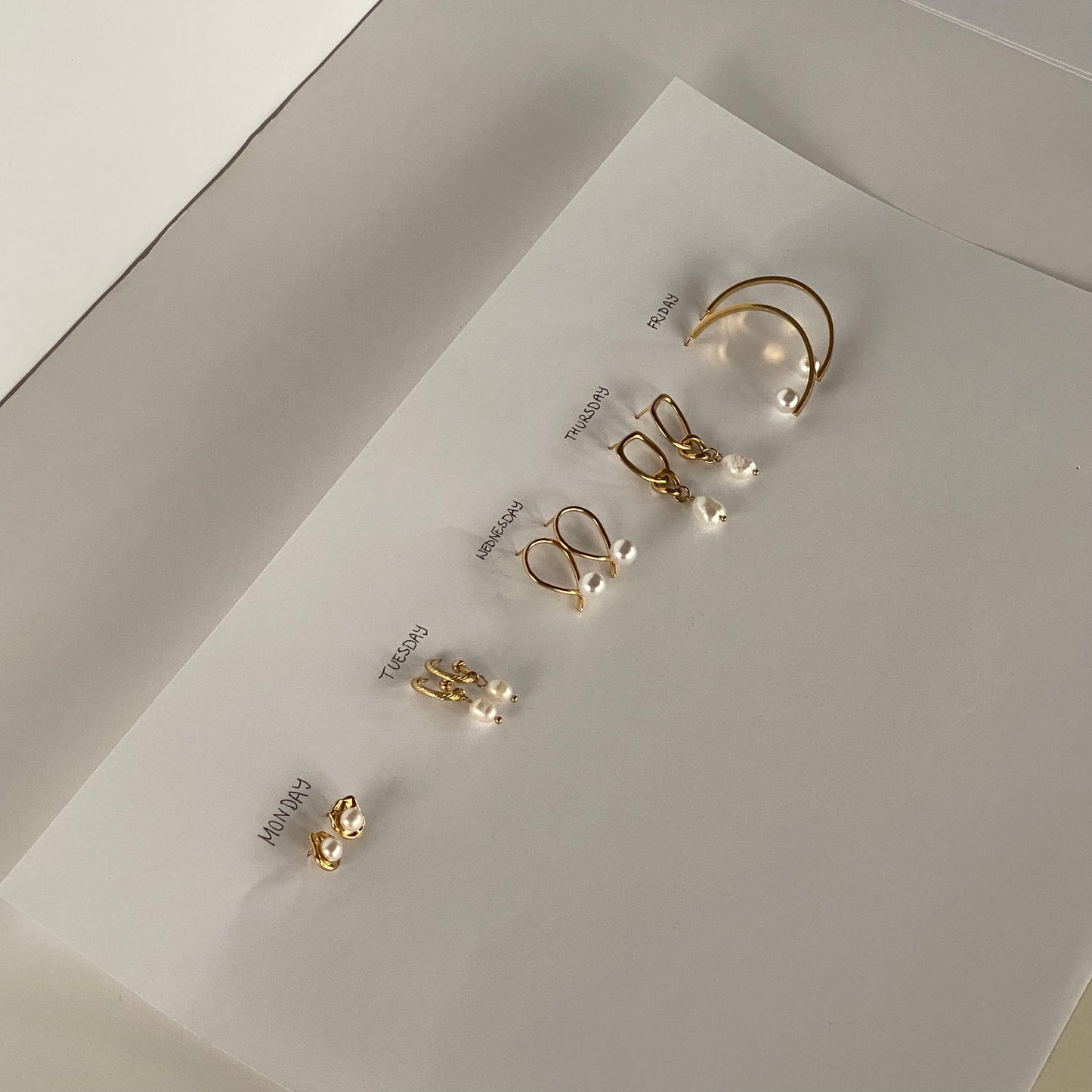 'Koa' Freshwater Pearl Irregular Chain Drop Earrings
